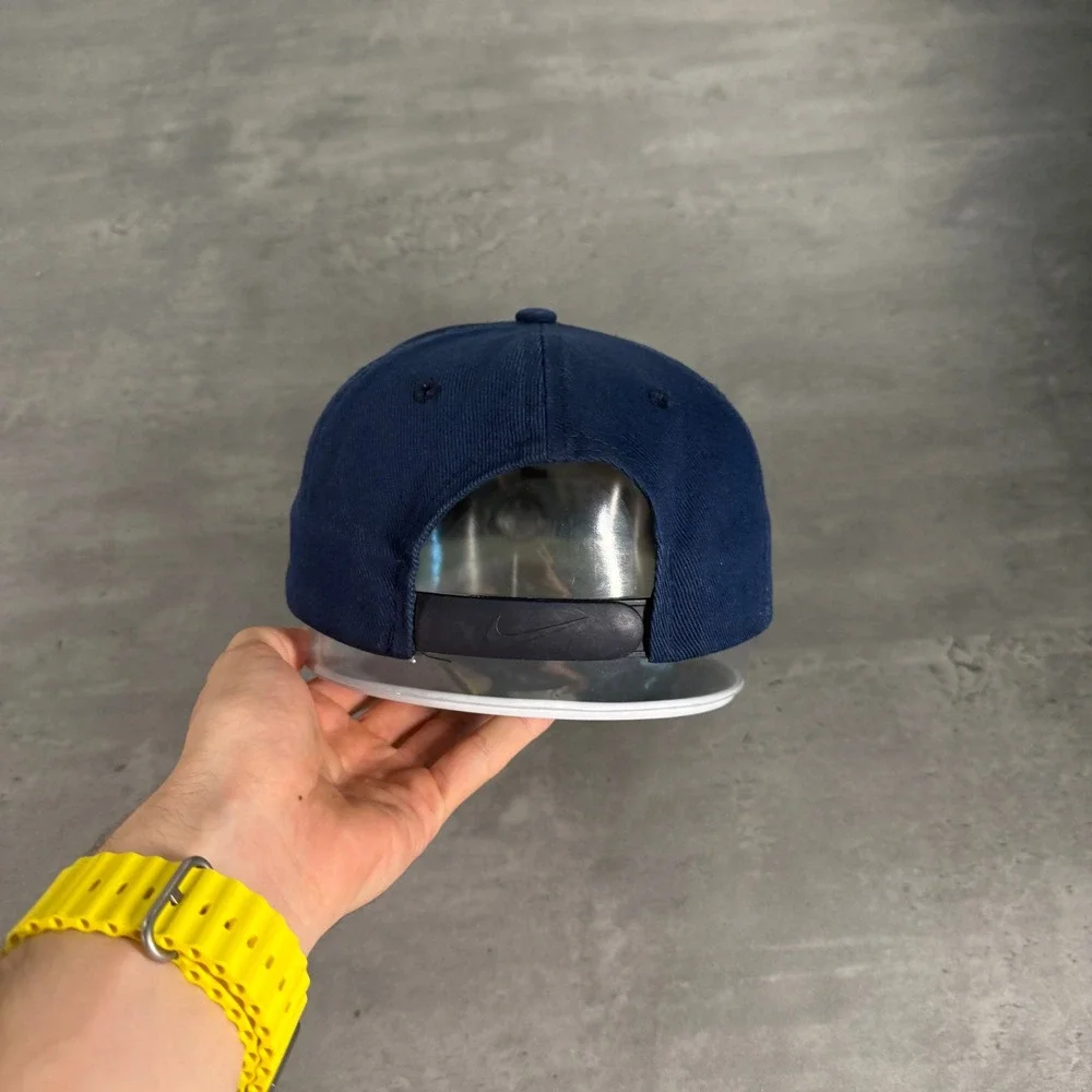 Vintage Nike Snapback Hat Baseball Cap Distressed Navy Blue Embroidered Swoosh